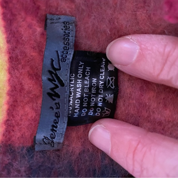 Renee NYC Multi Color Super Soft Skarf - Picture 8 of 9